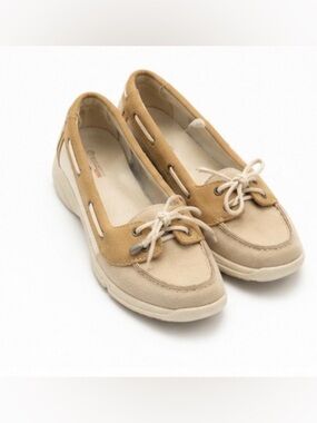 Rockport XCS Washable  Boat Shoes Tan & Cream Comfort Flats Size 7.5